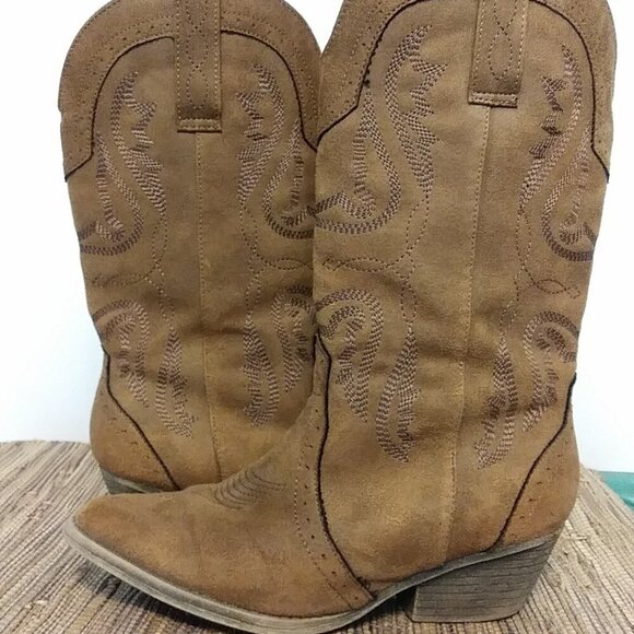 Women's "Sugar Tammy" Brown Faux Suede Boots Size 8.5M - Picture 2 of 13